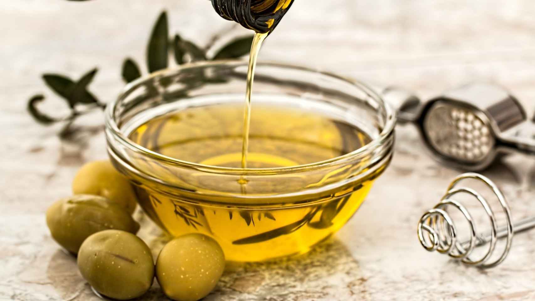 ¿Sabías que aplicar aceite de oliva en el ombligo puede mejorar la fertilidad?